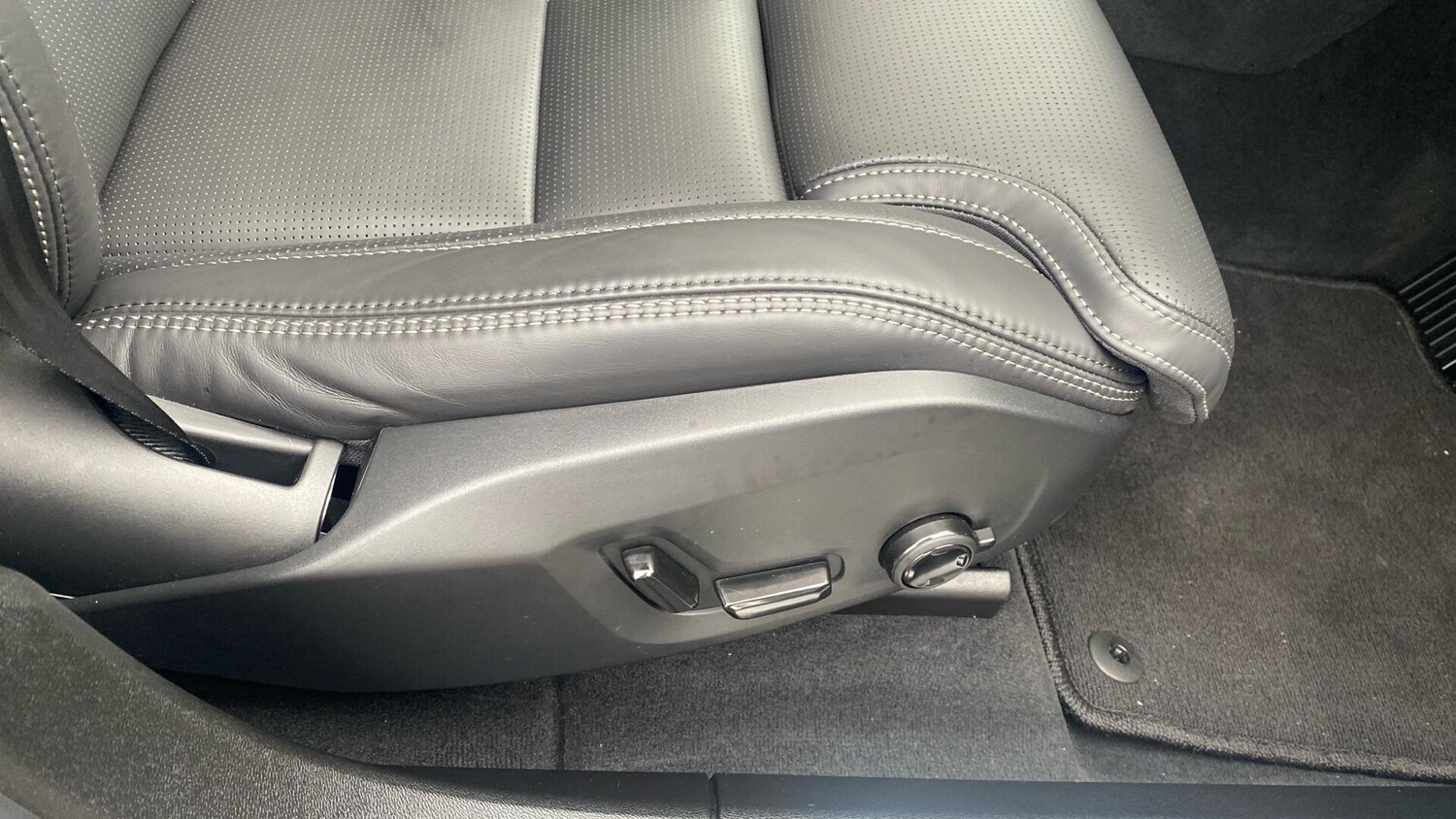 Used Volvo XC60 2025 for sale - 77658798: Photo 30