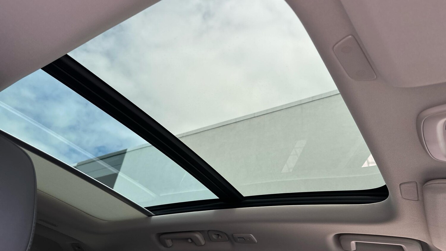 Used Volvo XC90 2025 for sale - 77559449: Photo 32