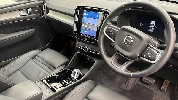 Used Volvo XC40 2024 for sale - 76295820: Photo 10