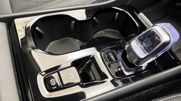 Used Volvo XC40 2024 for sale - 76295820: Photo 33