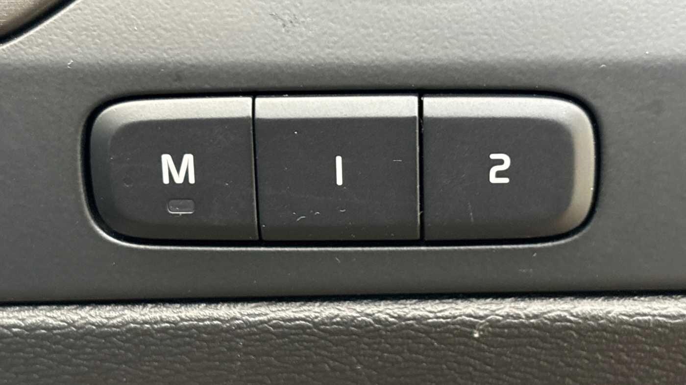 Used Volvo XC40 for sale - 77511474: Photo 26