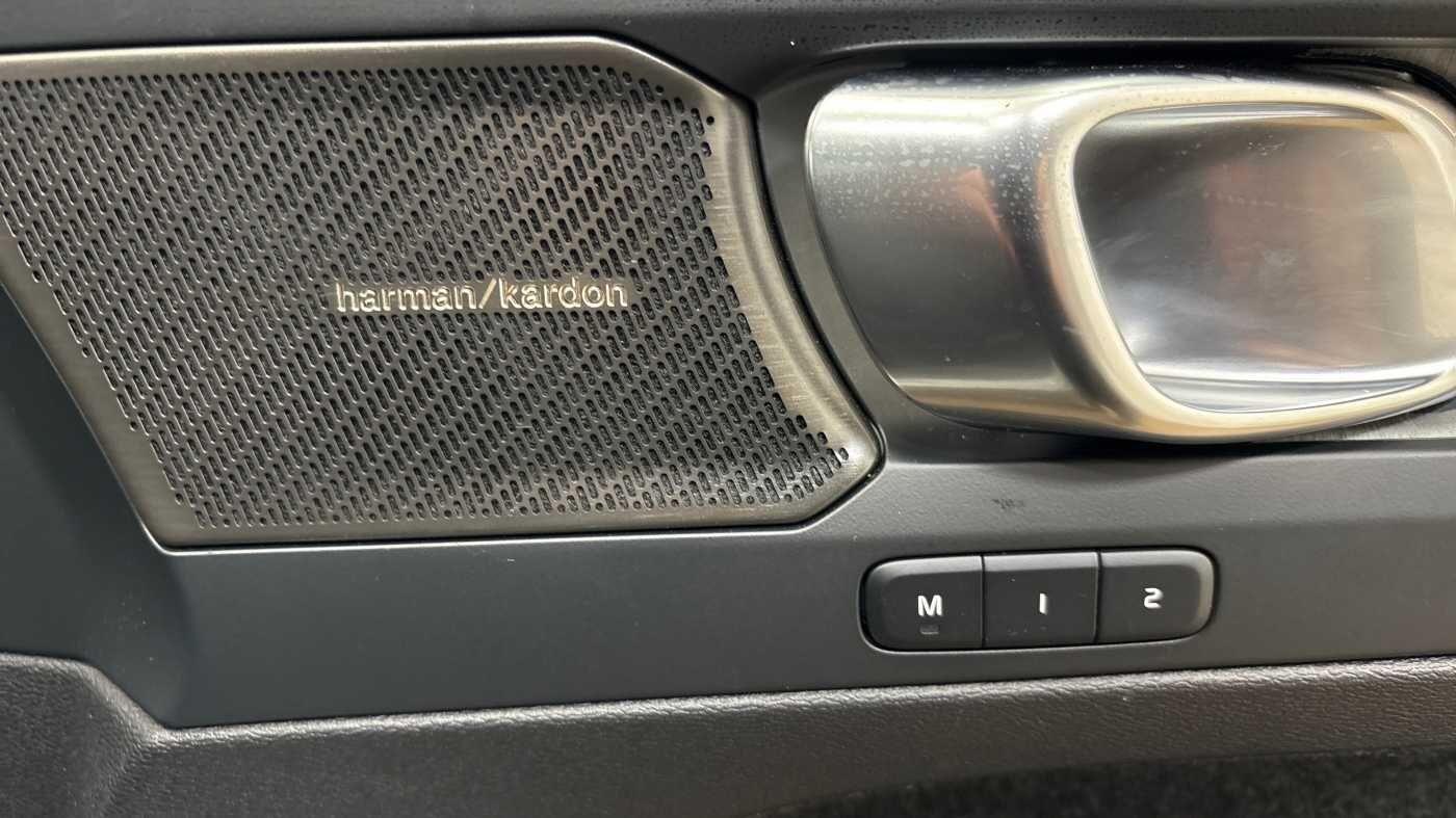 Used Volvo XC40 for sale - 77511474: Photo 27