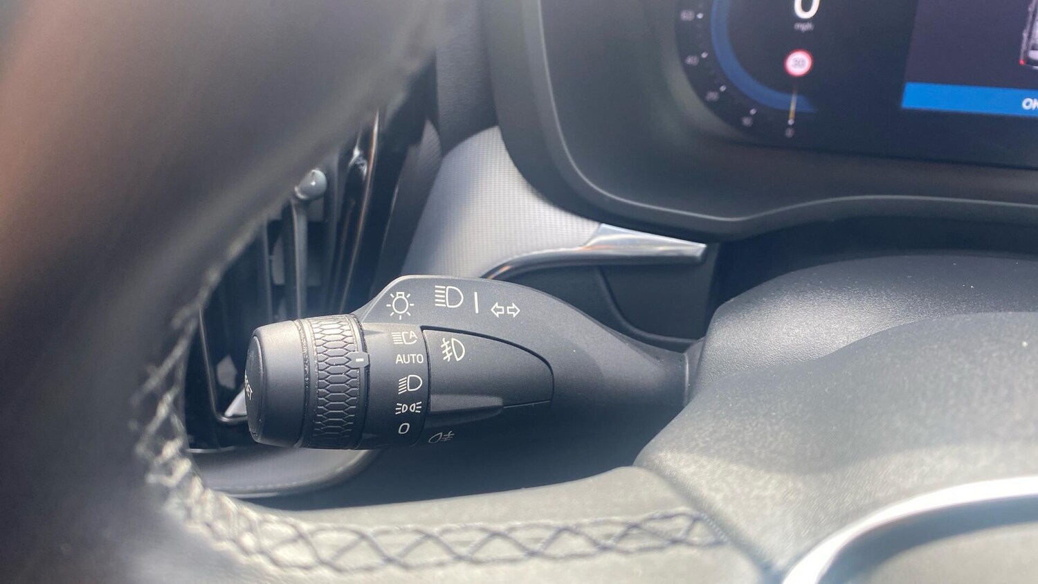 Used Volvo XC60 for sale - 77683922: Photo 20