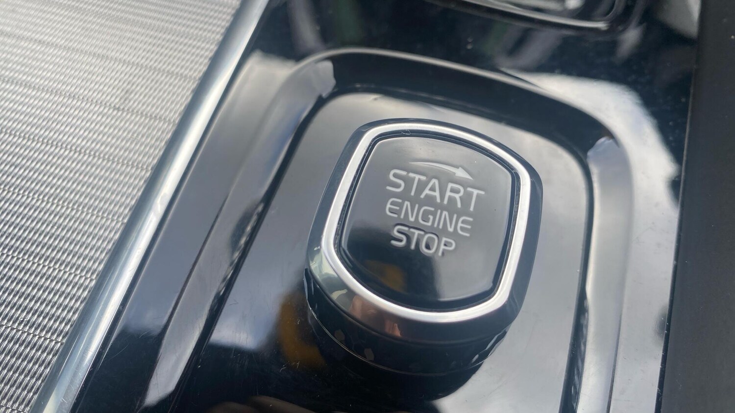 Used Volvo XC60 for sale - 77683922: Photo 27