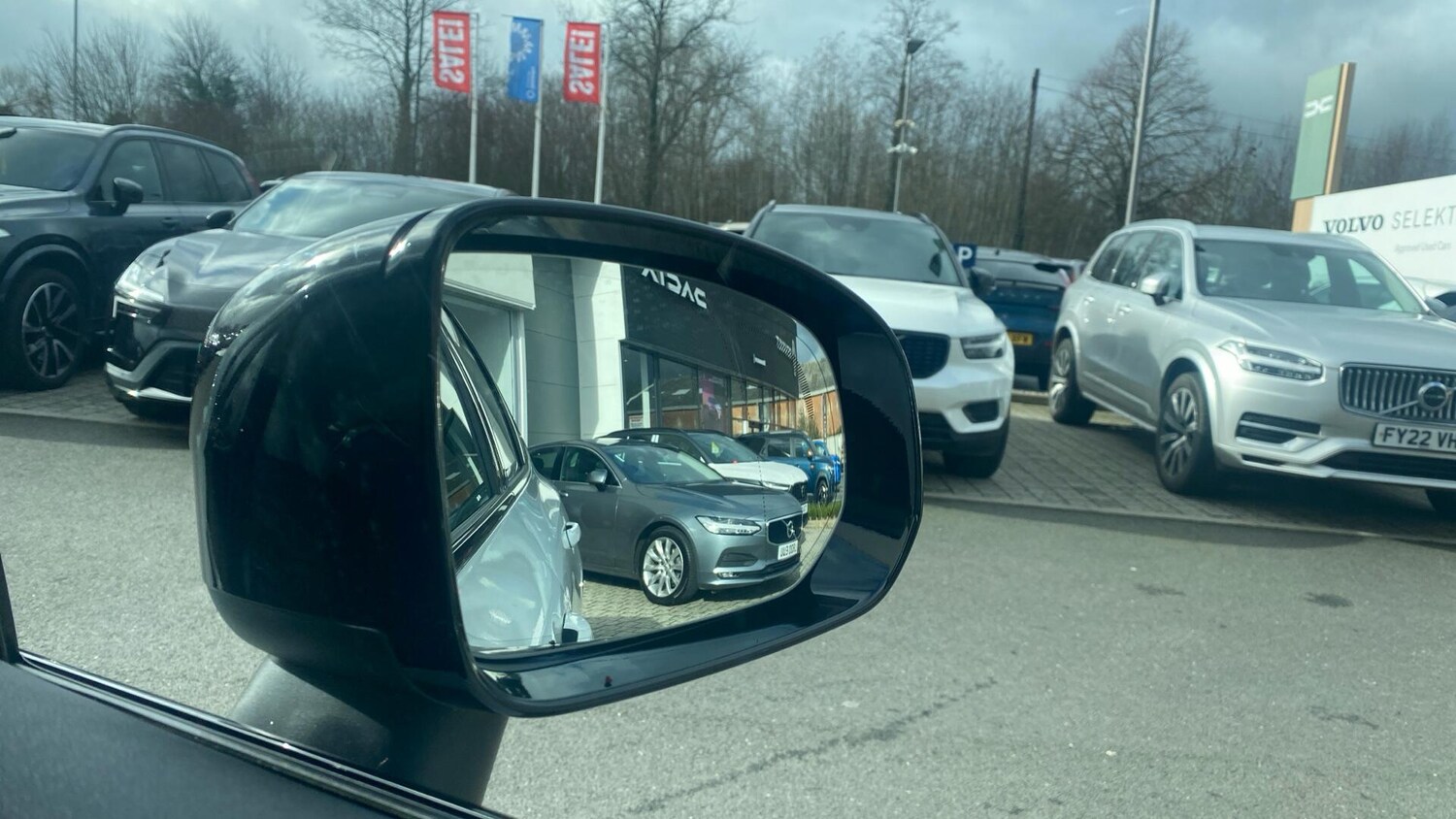 Used Volvo XC60 for sale - 77683922: Photo 32