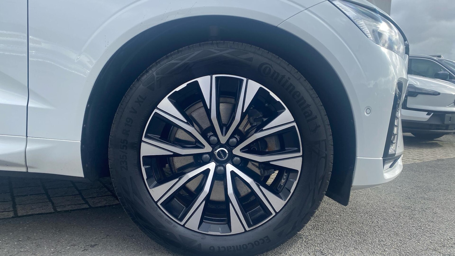 Used Volvo XC60 for sale - 77683922: Photo 9