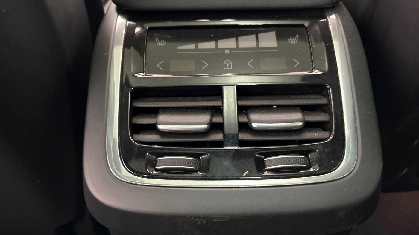 Used Volvo V60 2025 for sale - 77352072: Photo 17