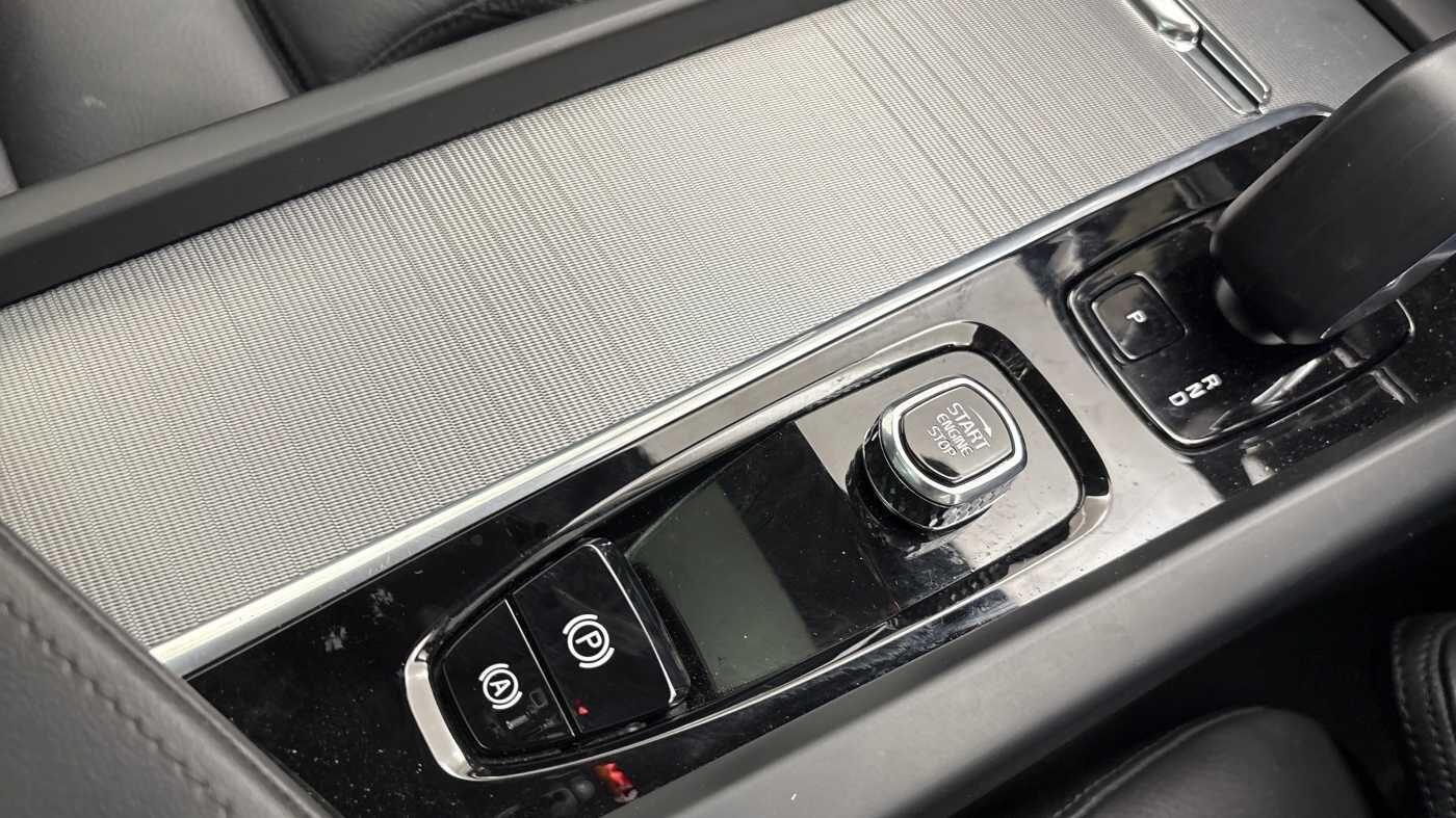 Used Volvo V60 2025 for sale - 77352072: Photo 32