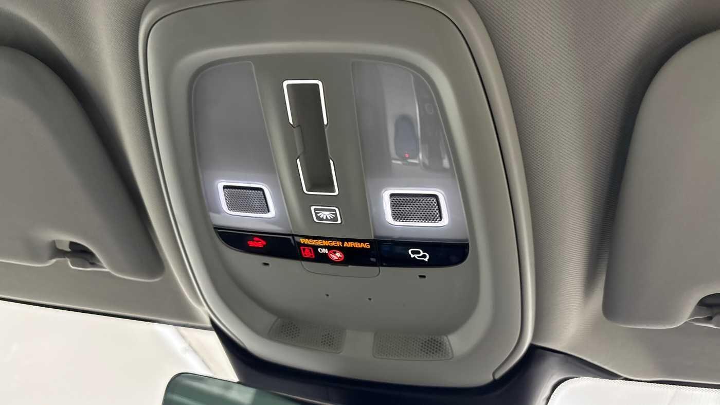 Used Volvo V60 2025 for sale - 77352072: Photo 33