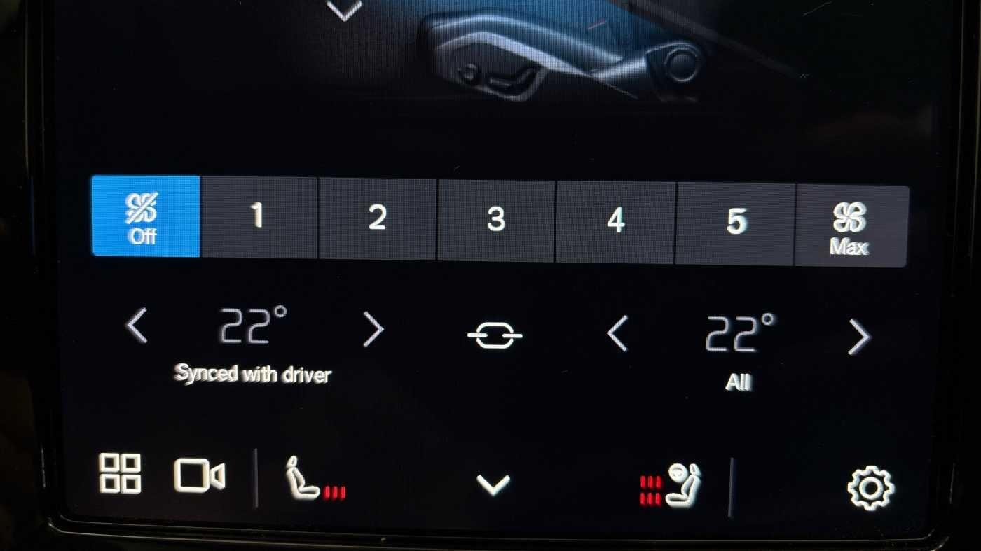 Used Volvo V60 2025 for sale - 77352072: Photo 40