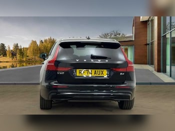 Used Volvo V60 2025 for sale - 77352072: Photo