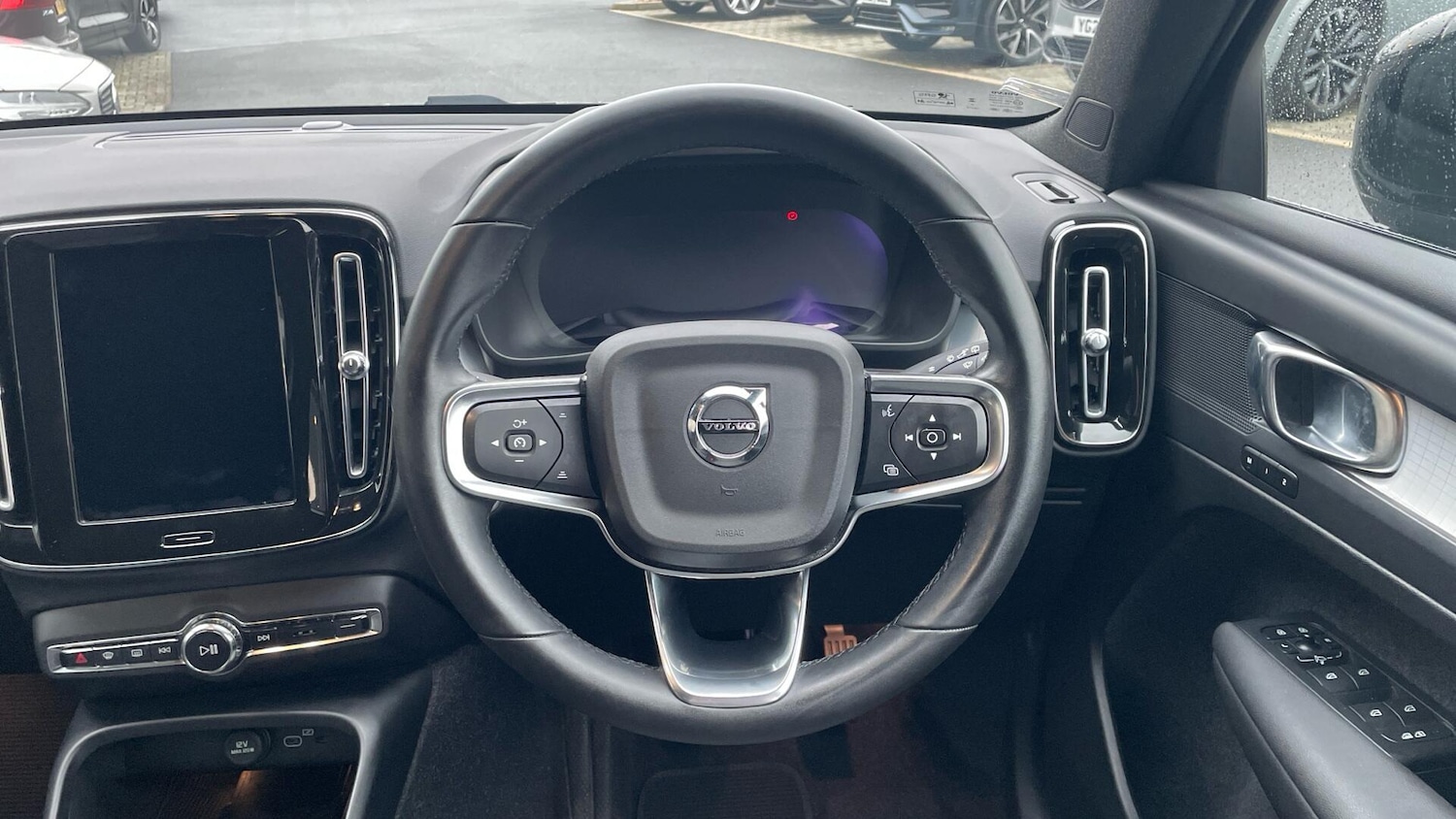 Used Volvo XC40 2022 for sale - 77091390: Photo 10