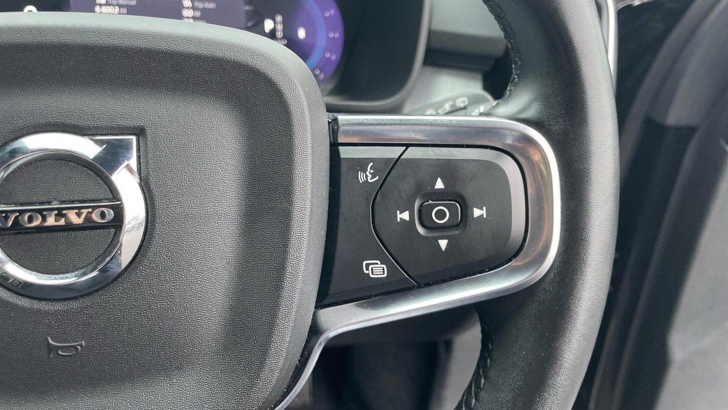 Used Volvo XC40 2022 for sale - 77091390: Photo 22
