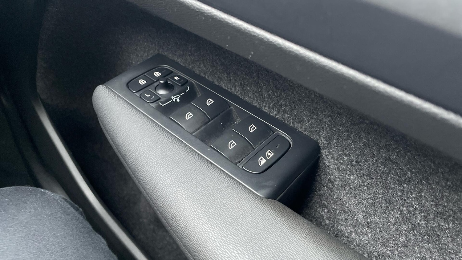 Used Volvo XC40 2022 for sale - 77091390: Photo 24