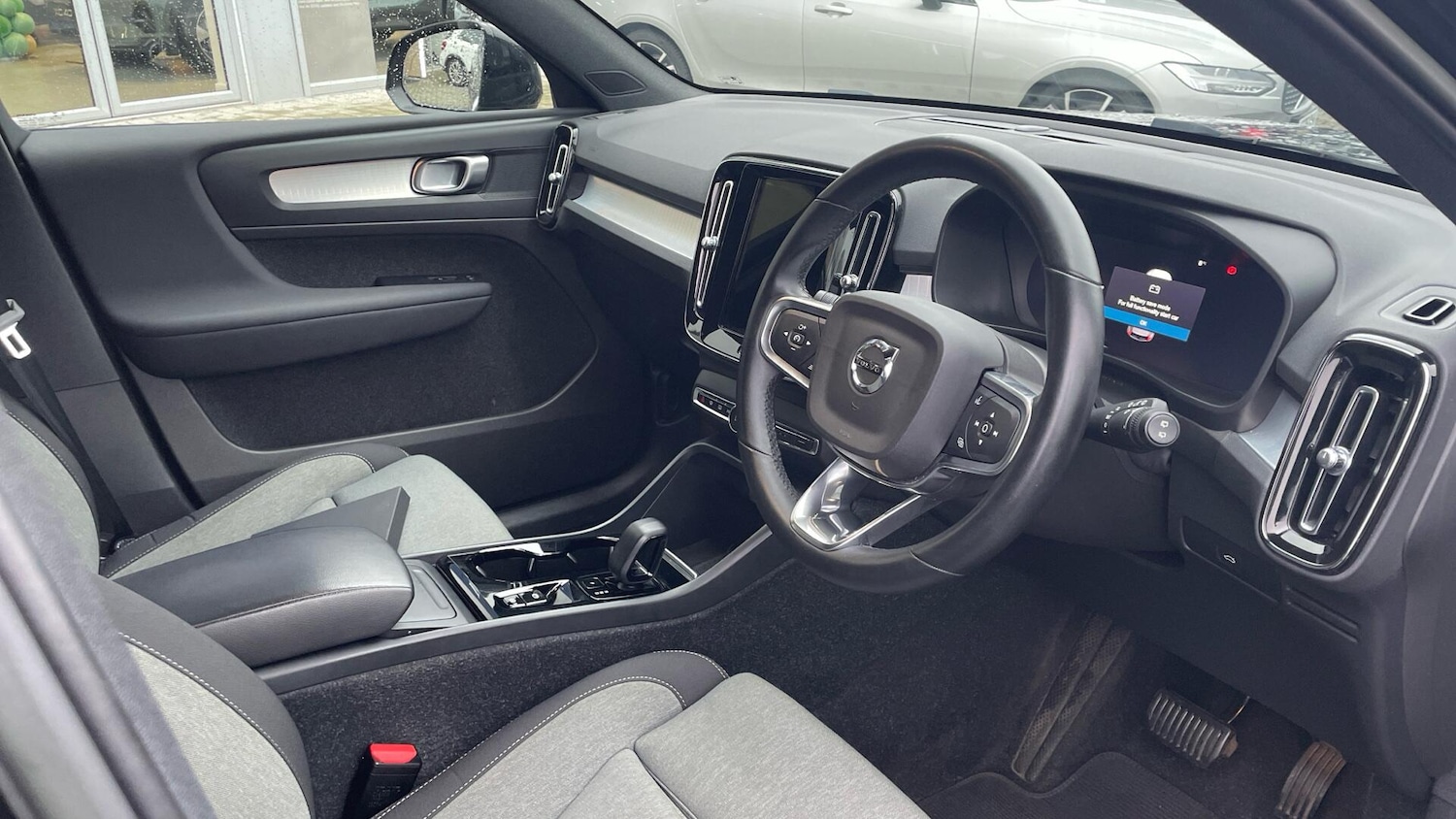 Used Volvo XC40 2022 for sale - 77091390: Photo 4