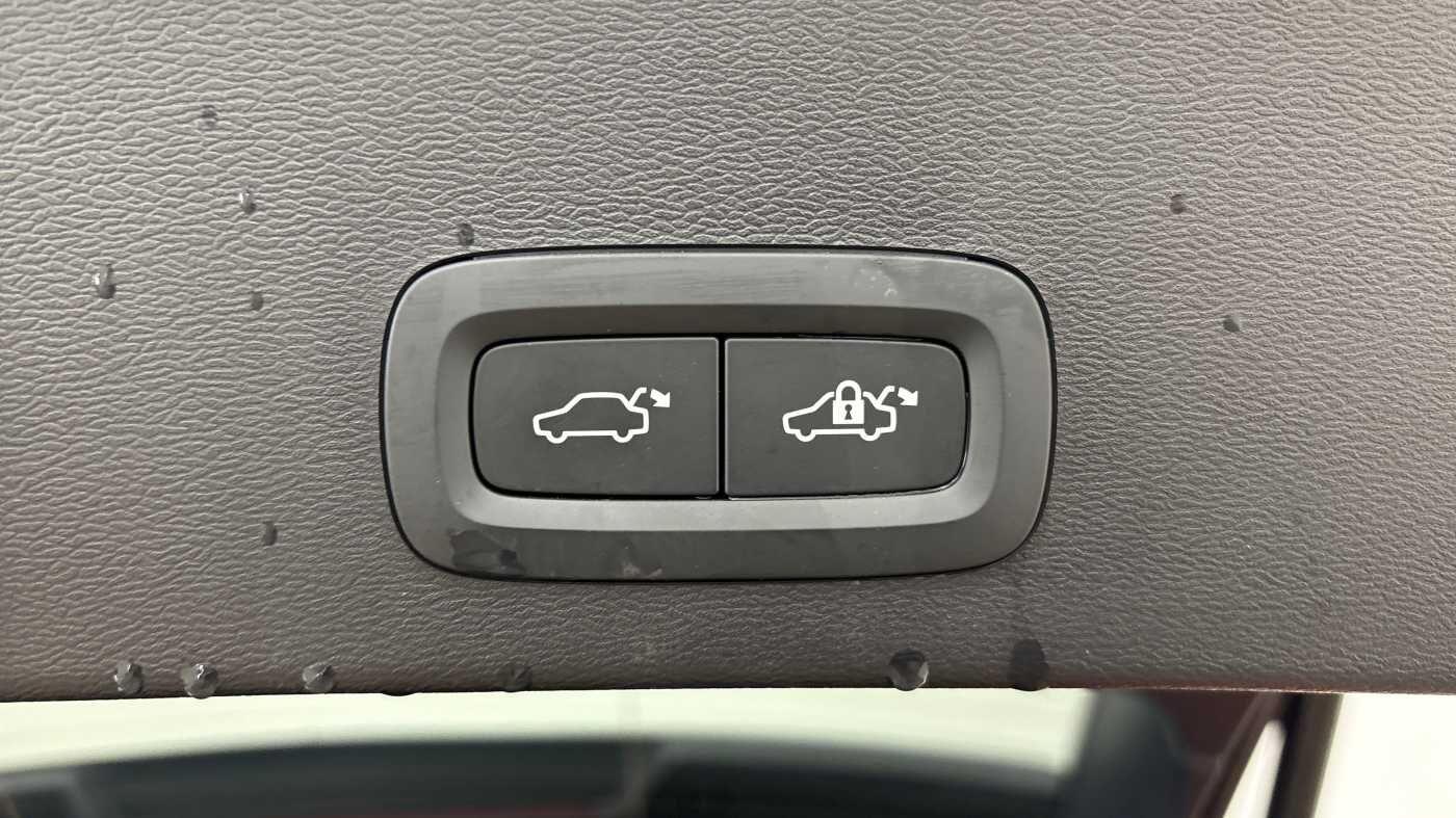 Used Volvo XC40 2024 for sale - 77202589: Photo 19