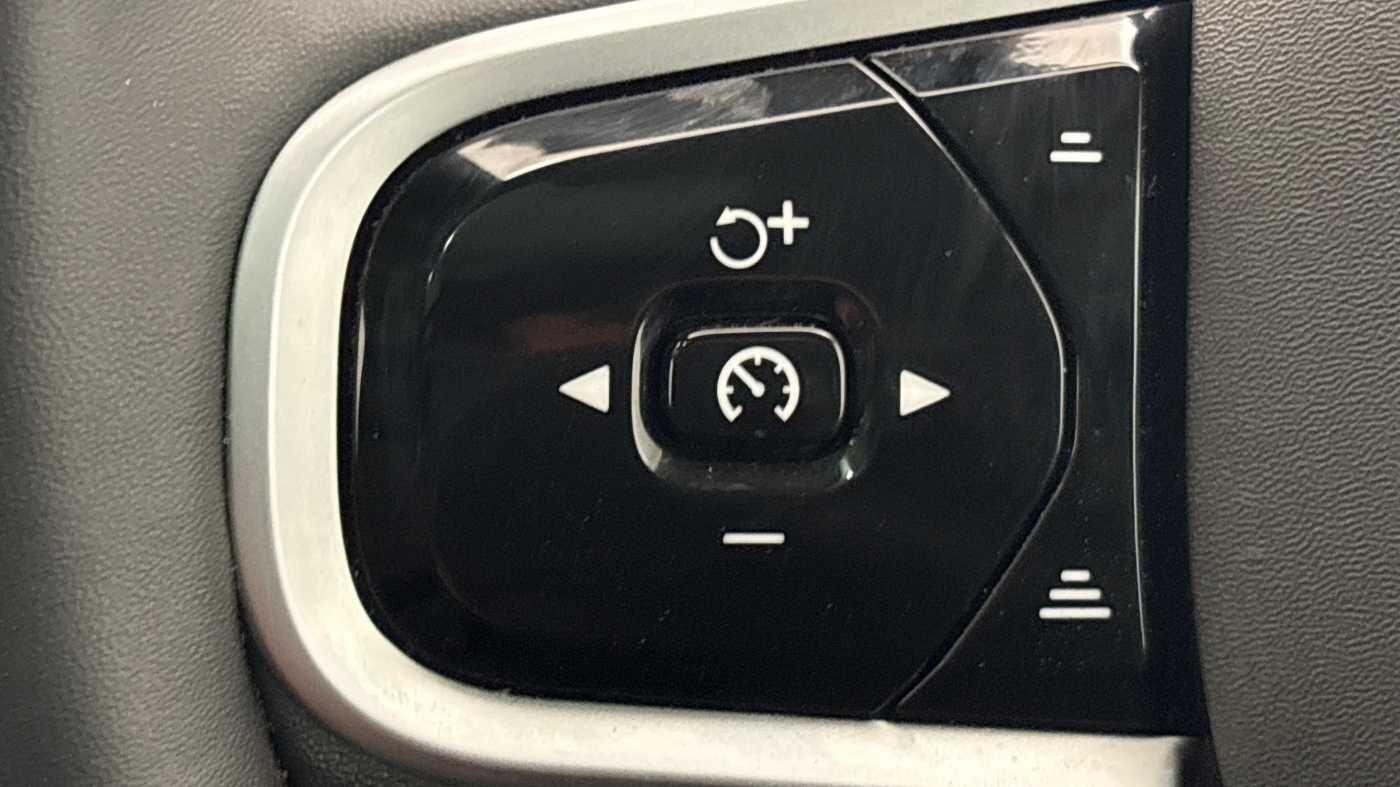 Used Volvo XC90 2025 for sale - 77784154: Photo 31