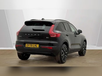Used Volvo XC40 2025 for sale - 78842540: Photo