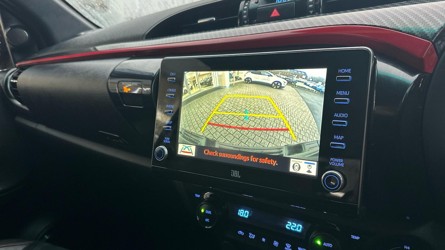 Used Toyota Hilux 2023 for sale - 77029586: Photo 17