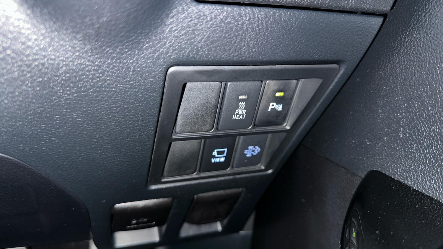 Used Toyota Hilux 2023 for sale - 77029586: Photo 30