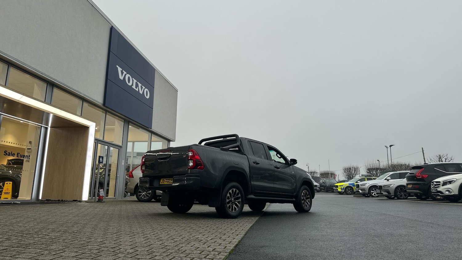 Used Toyota Hilux 2023 for sale - 77029586: Photo 34