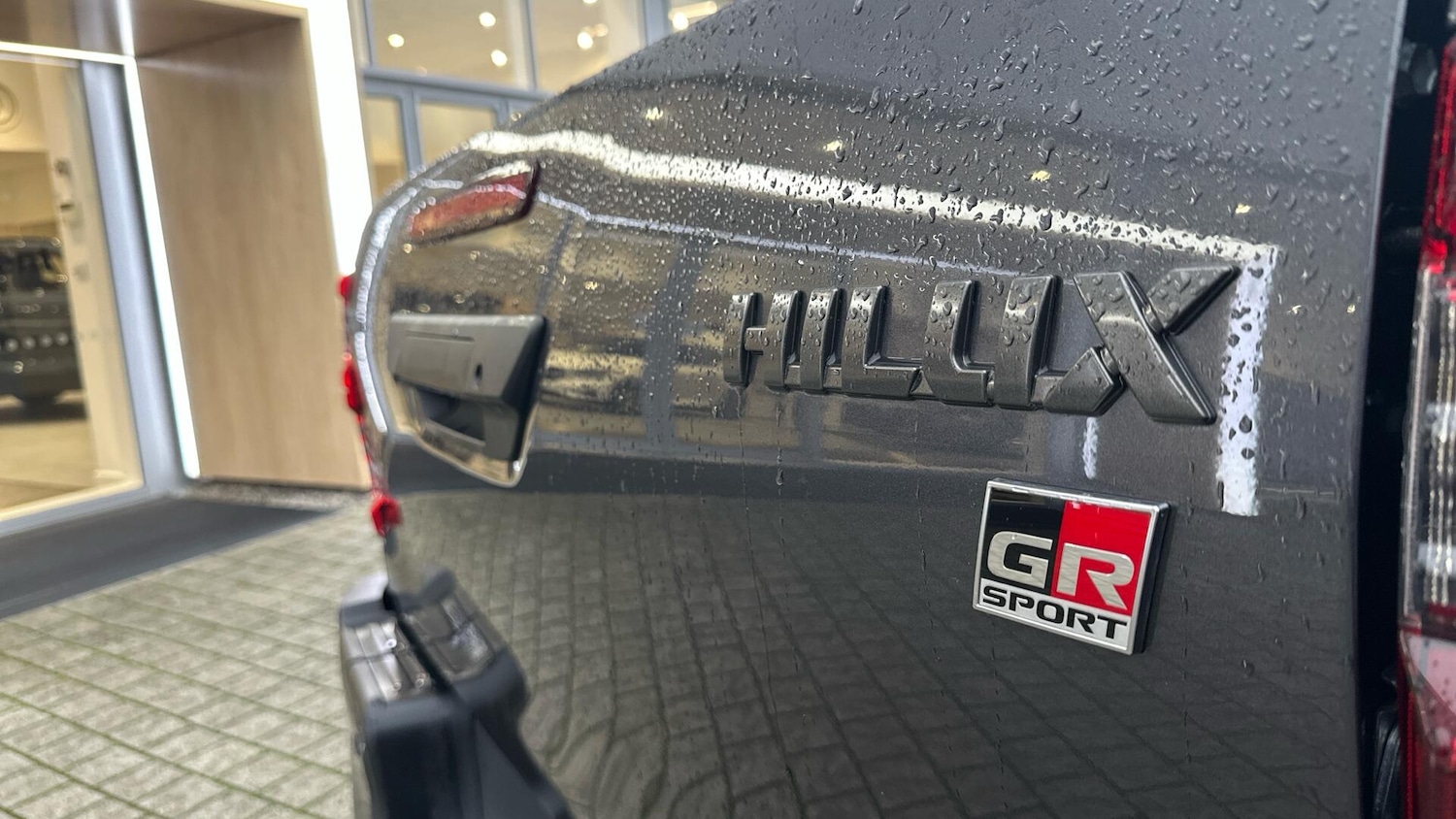 Used Toyota Hilux 2023 for sale - 77029586: Photo 35