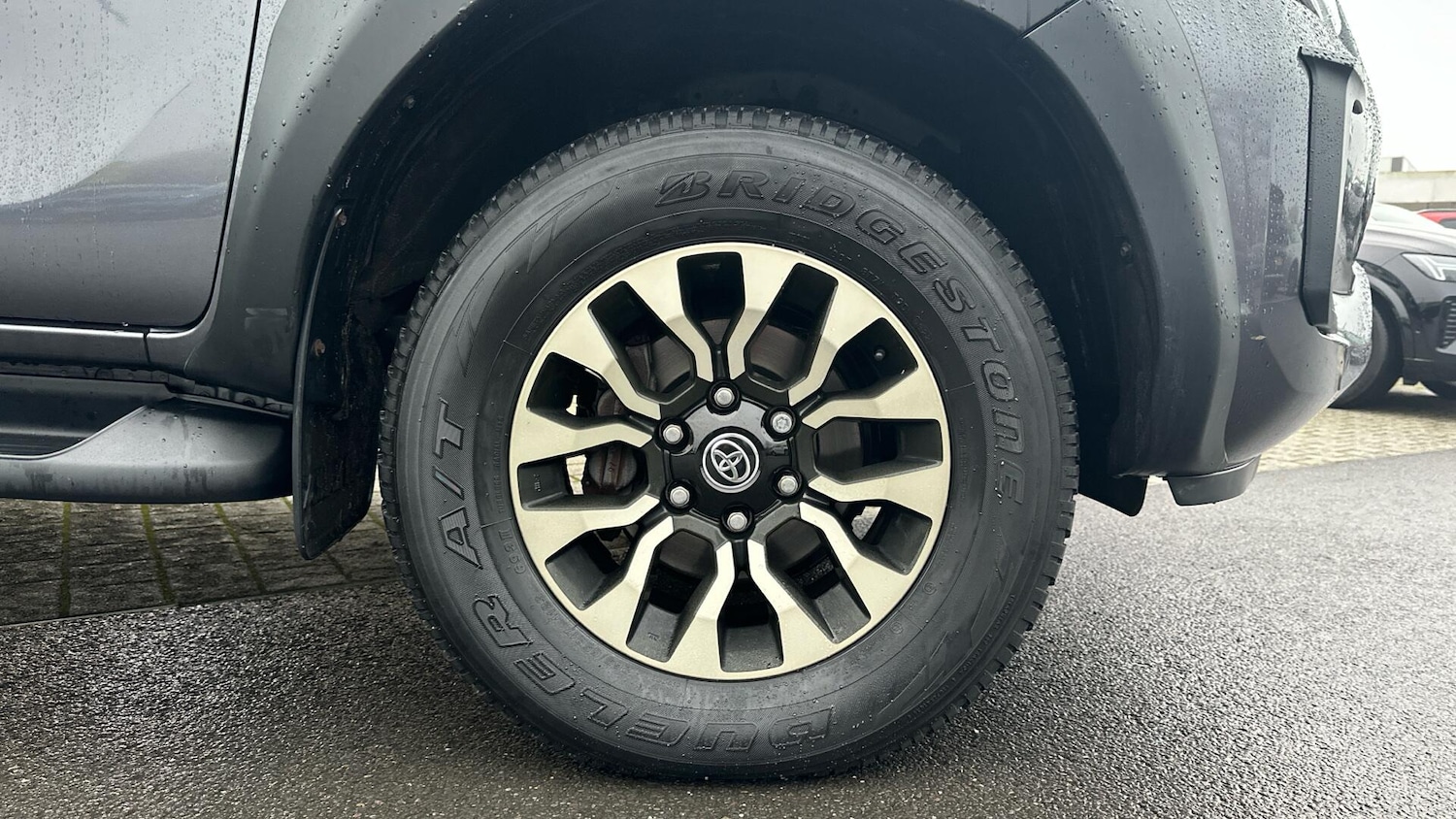 Used Toyota Hilux 2023 for sale - 77029586: Photo 9