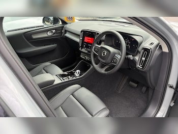 Used Volvo XC40 2026 for sale - 79465054: Photo