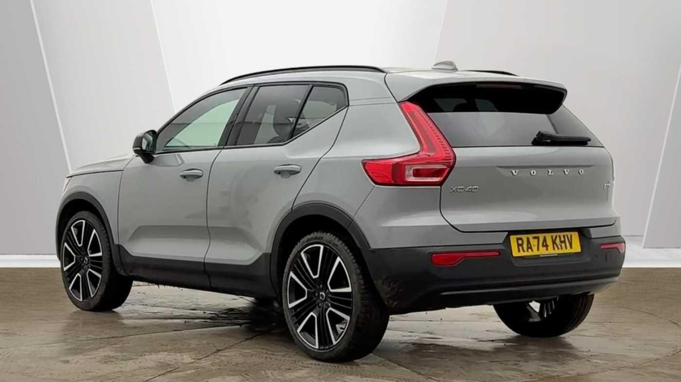 Used Volvo XC40 2025 for sale - 77646758: Photo 3