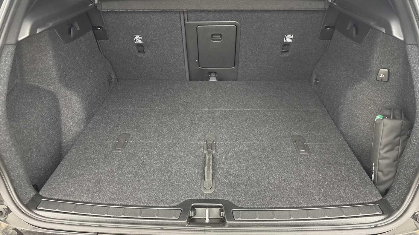 Used Volvo XC40 2025 for sale - 77768911: Photo 14