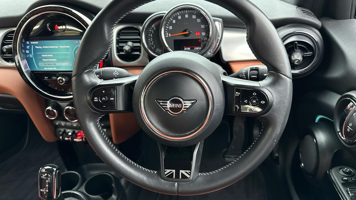 Used MINI Hatch 2022 for sale - 77097613: Photo 10