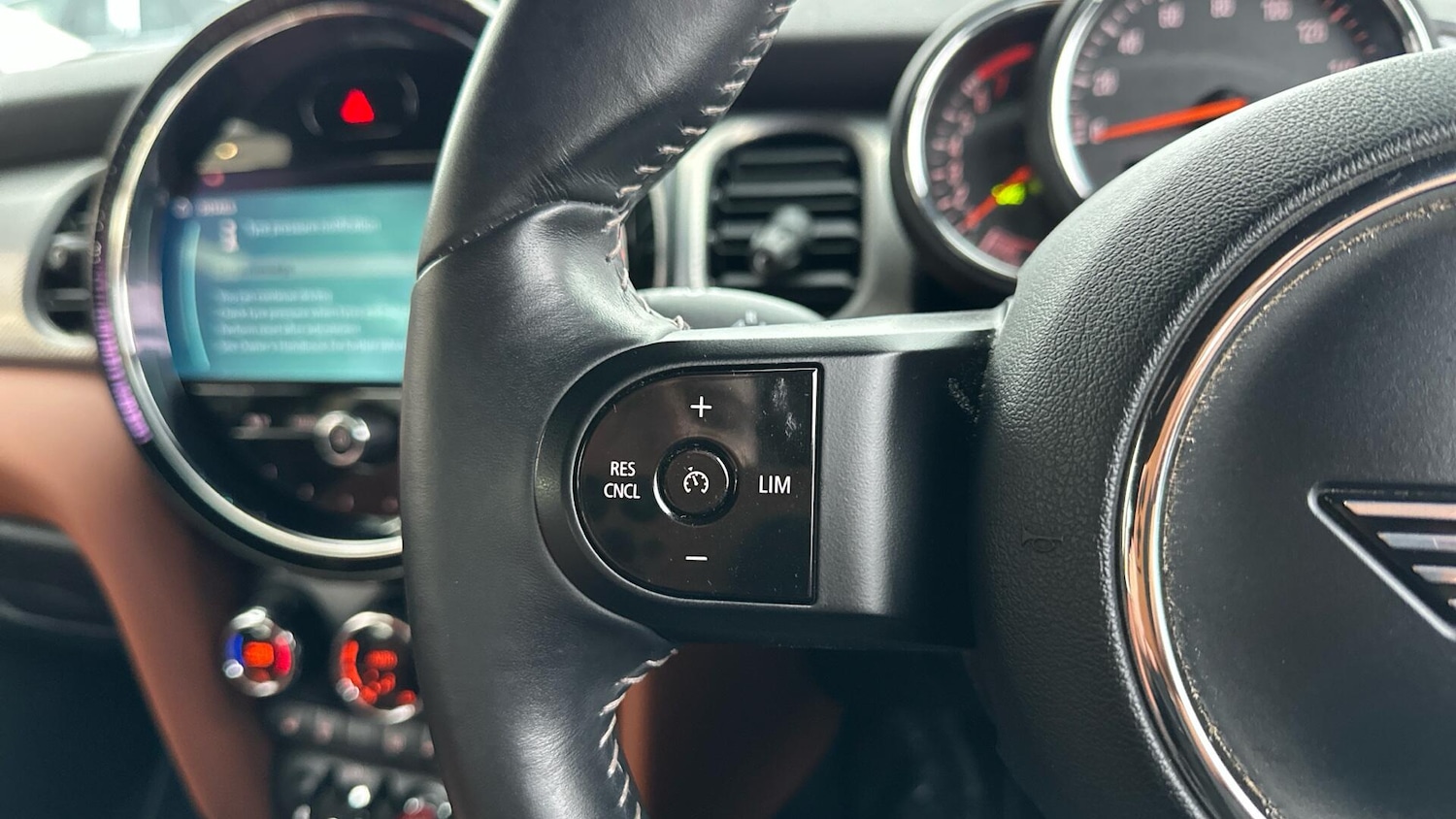 Used MINI Hatch 2022 for sale - 77097613: Photo 21