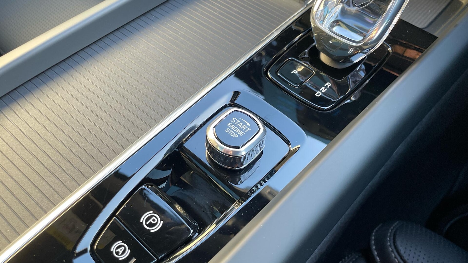 Used Volvo XC60 2025 for sale - 77202820: Photo 27