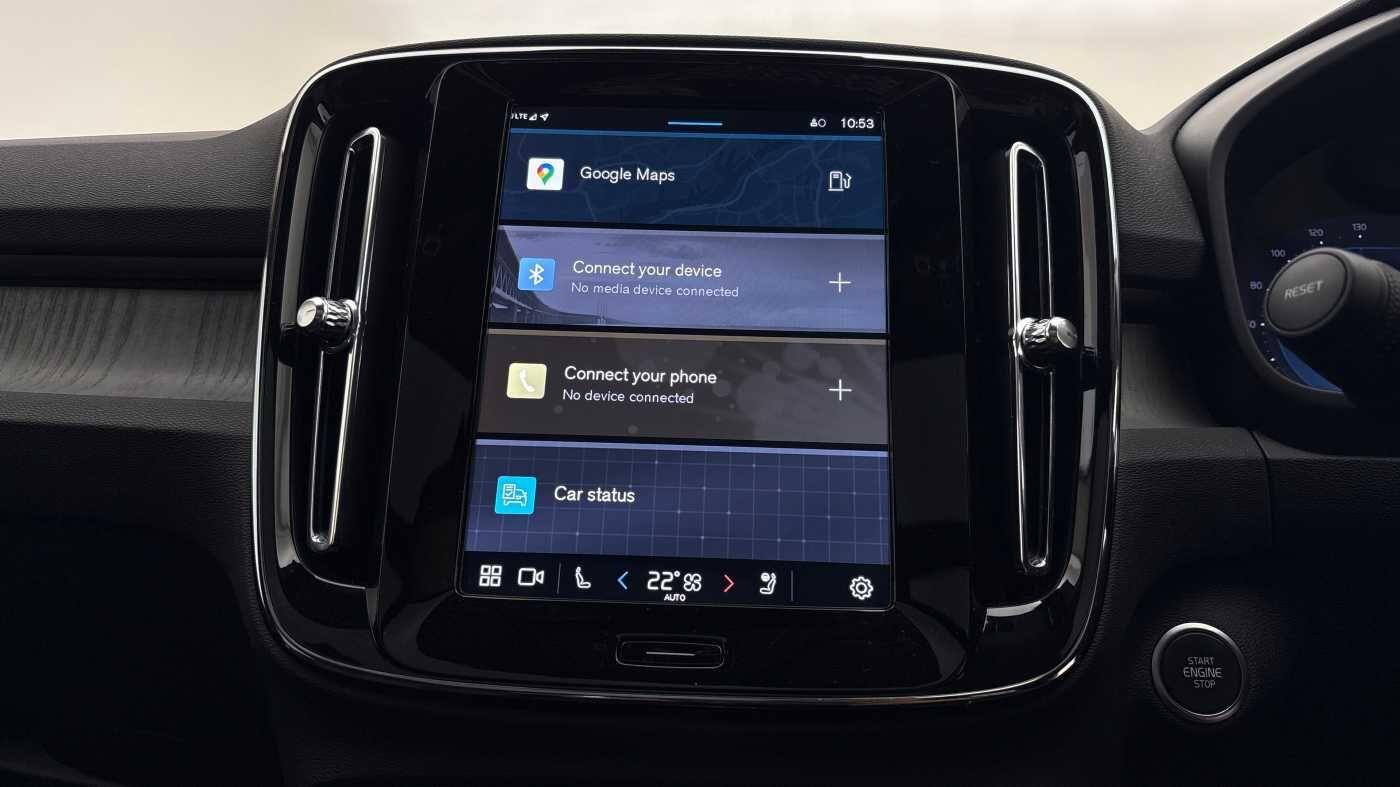 Used Volvo XC40 2025 for sale - 76457569: Photo 12