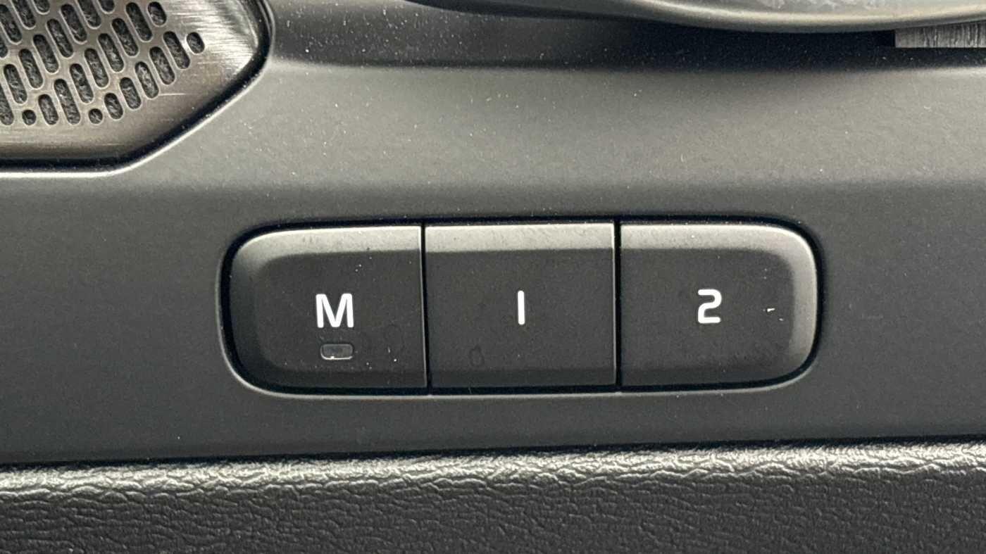 Used Volvo XC40 2025 for sale - 76457569: Photo 27