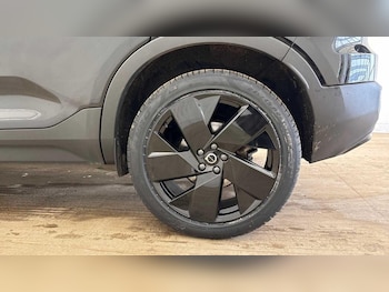 Used Volvo XC40 2025 for sale - 78535452: Photo