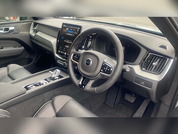 Used Volvo XC60 2025 for sale - 78220229: Photo