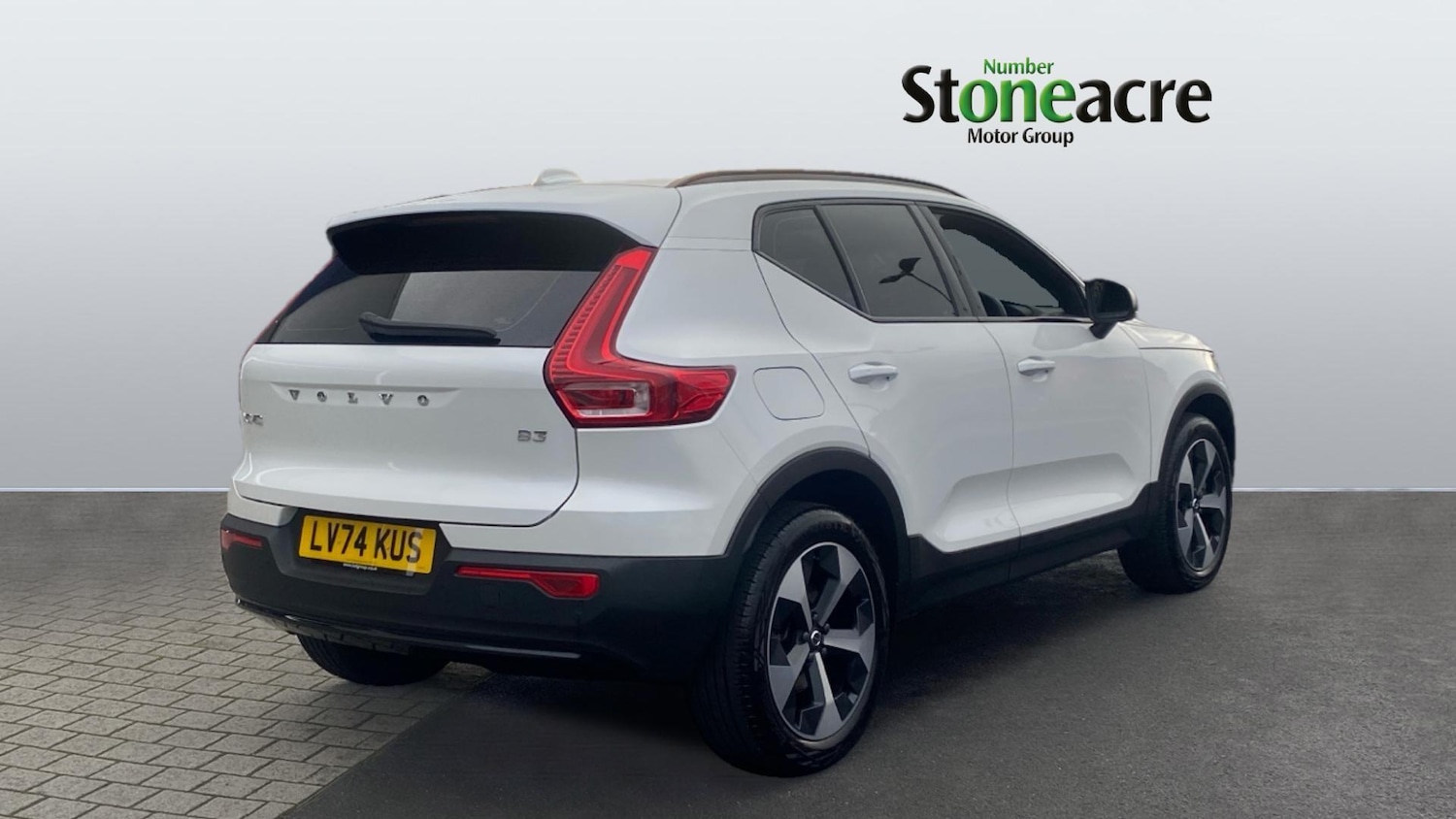 Used Volvo XC40 2024 for sale - 77279491: Photo 2