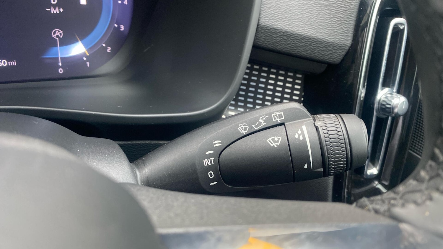 Used Volvo XC40 2024 for sale - 77279491: Photo 22