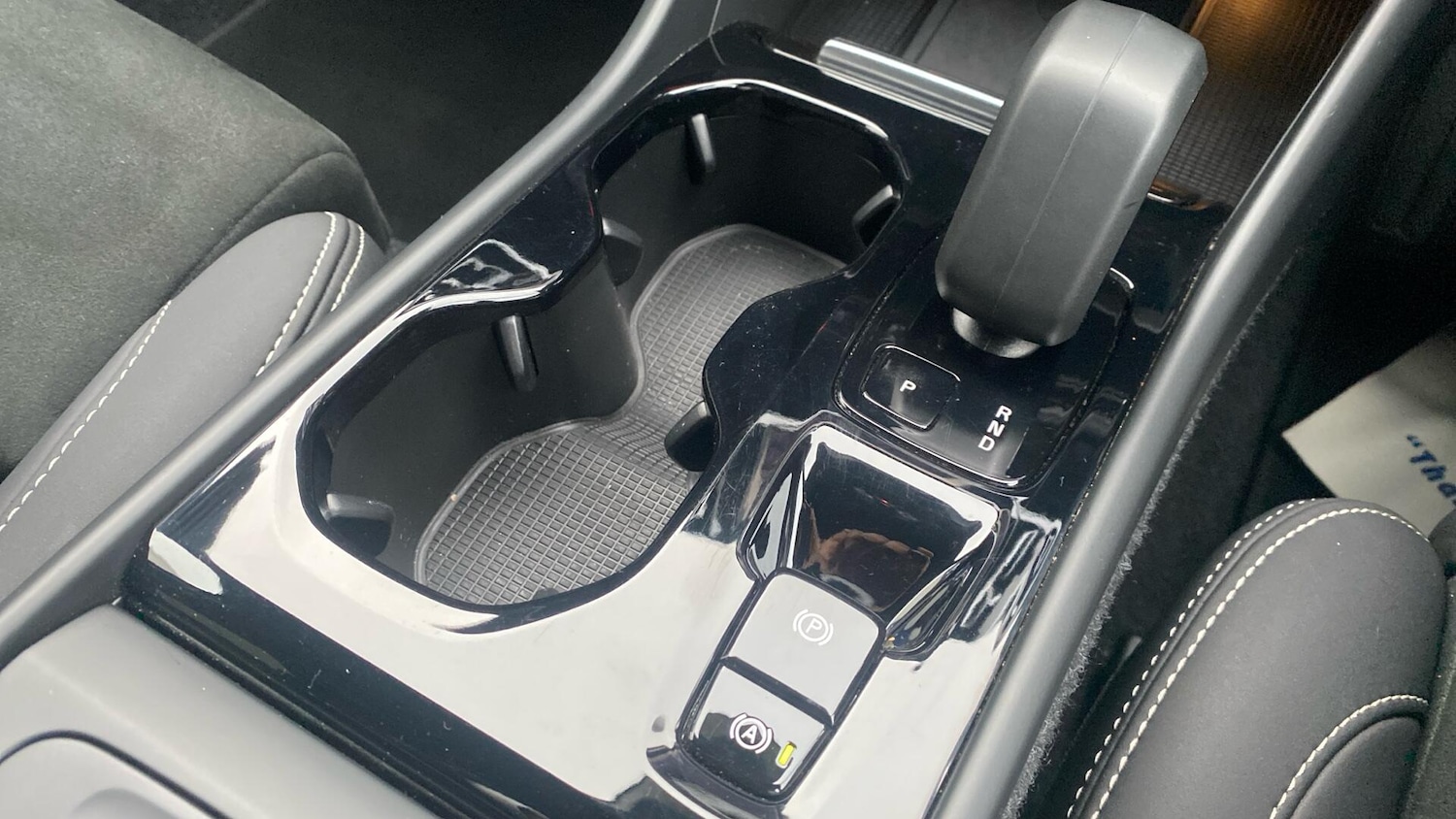 Used Volvo XC40 2024 for sale - 77279491: Photo 25