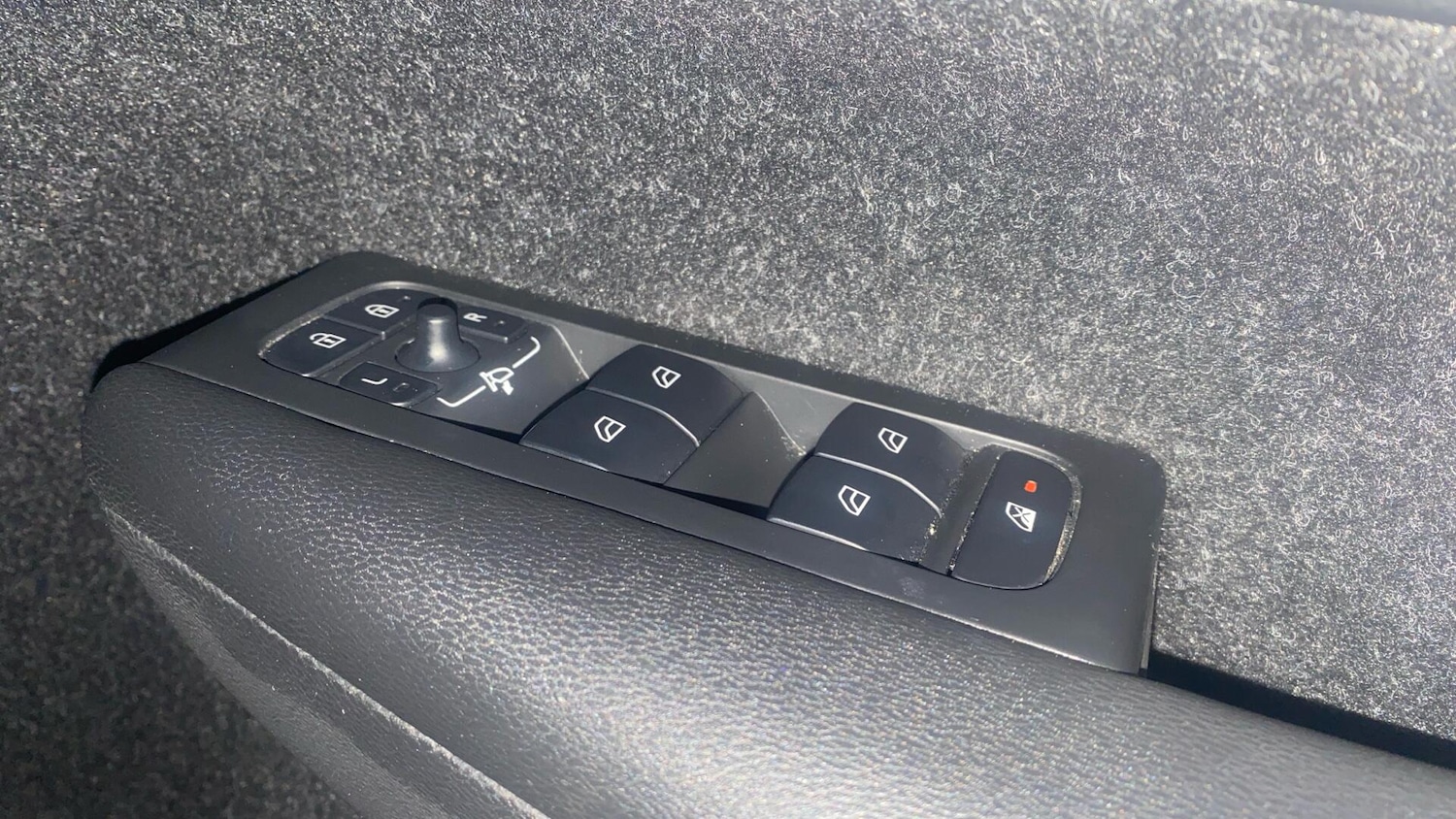 Used Volvo XC40 2020 for sale - 76825099: Photo 24