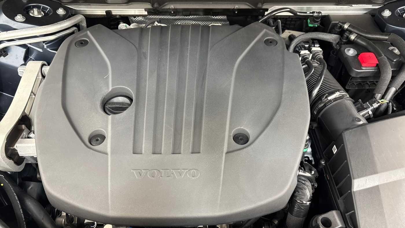 Used Volvo XC60 2025 for sale - 76360192: Photo 16