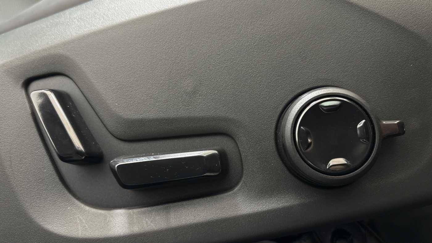 Used Volvo XC60 2025 for sale - 76360192: Photo 29