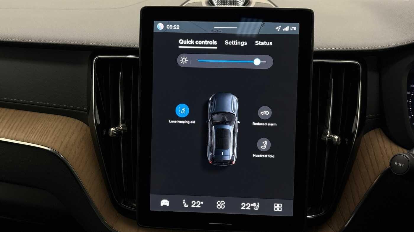 Used Volvo XC60 2025 for sale - 76360192: Photo 35