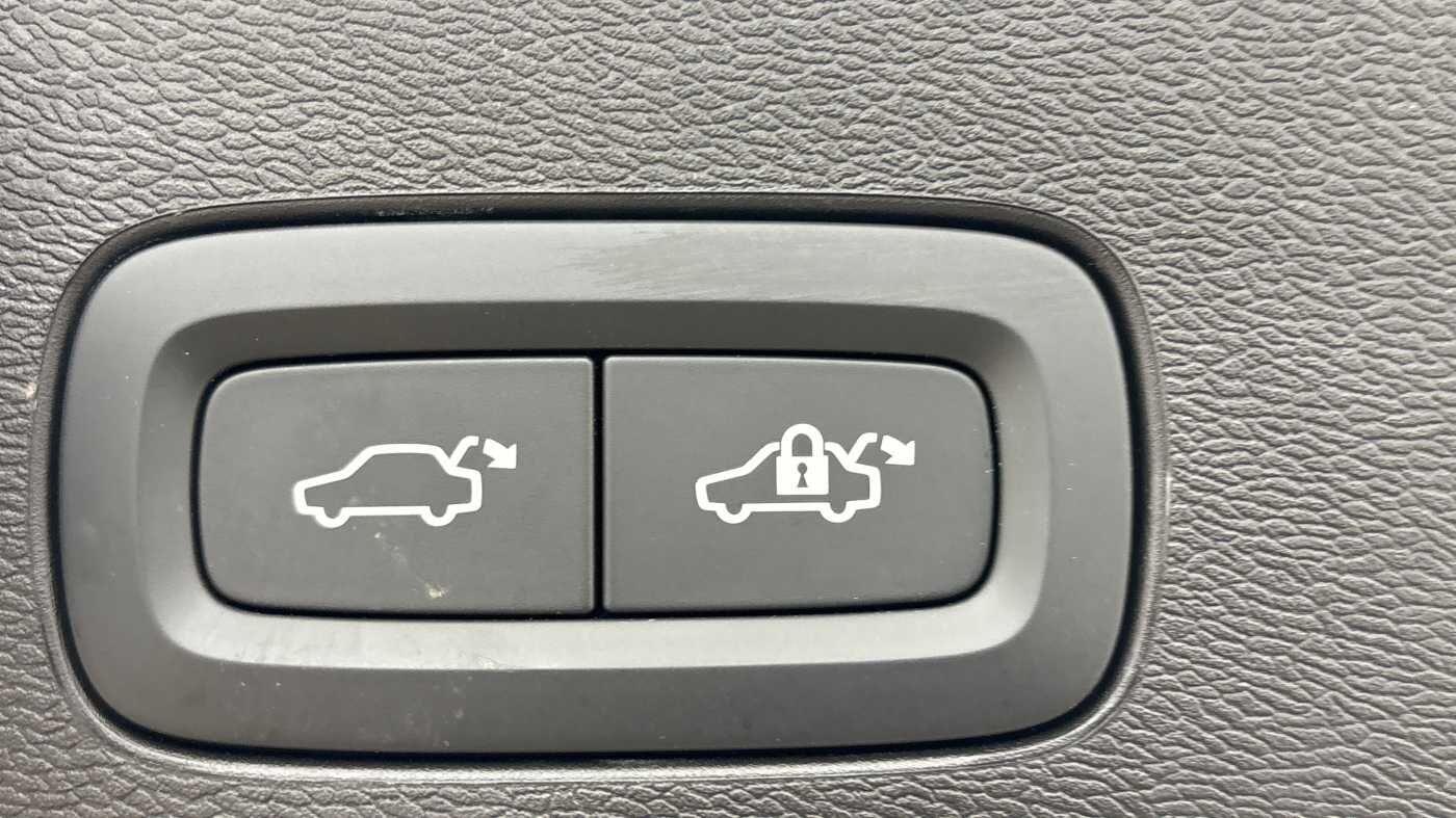 Used Volvo XC60 2025 for sale - 77091343: Photo 20