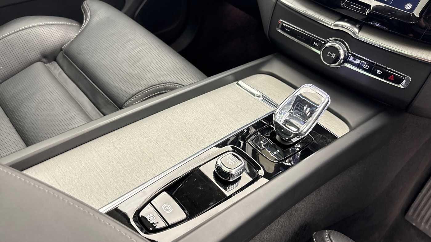 Used Volvo XC60 2025 for sale - 77091343: Photo 32