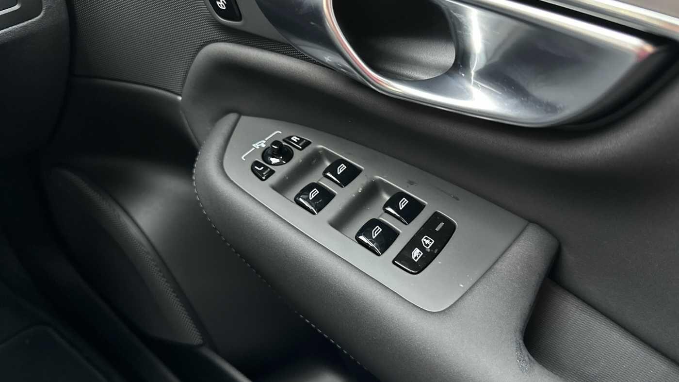 Used Volvo XC90 for sale - 77853840: Photo 24