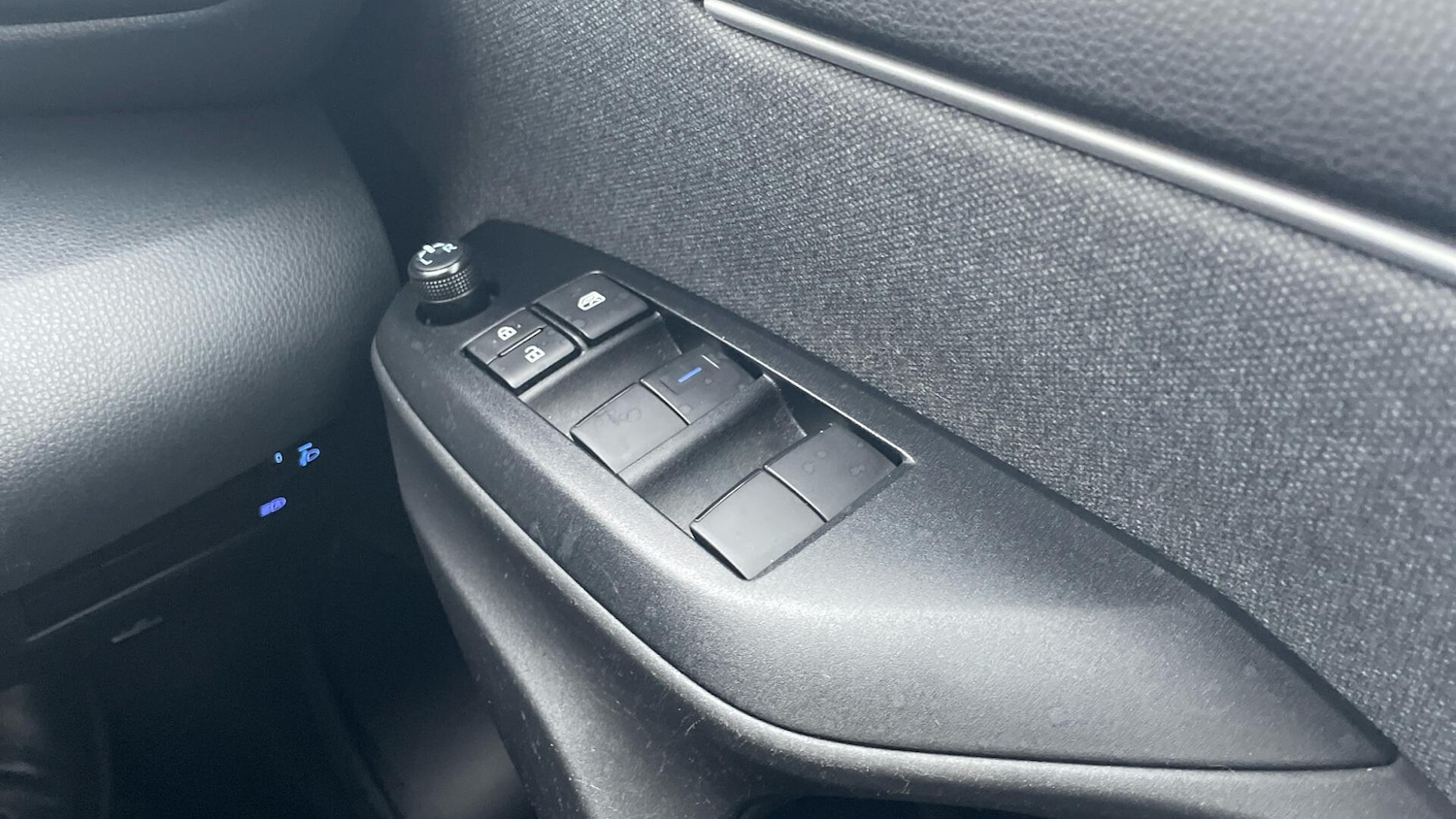 Used Toyota Yaris for sale - 77808631: Photo 24