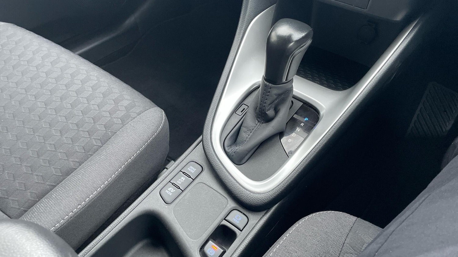 Used Toyota Yaris for sale - 77808631: Photo 26