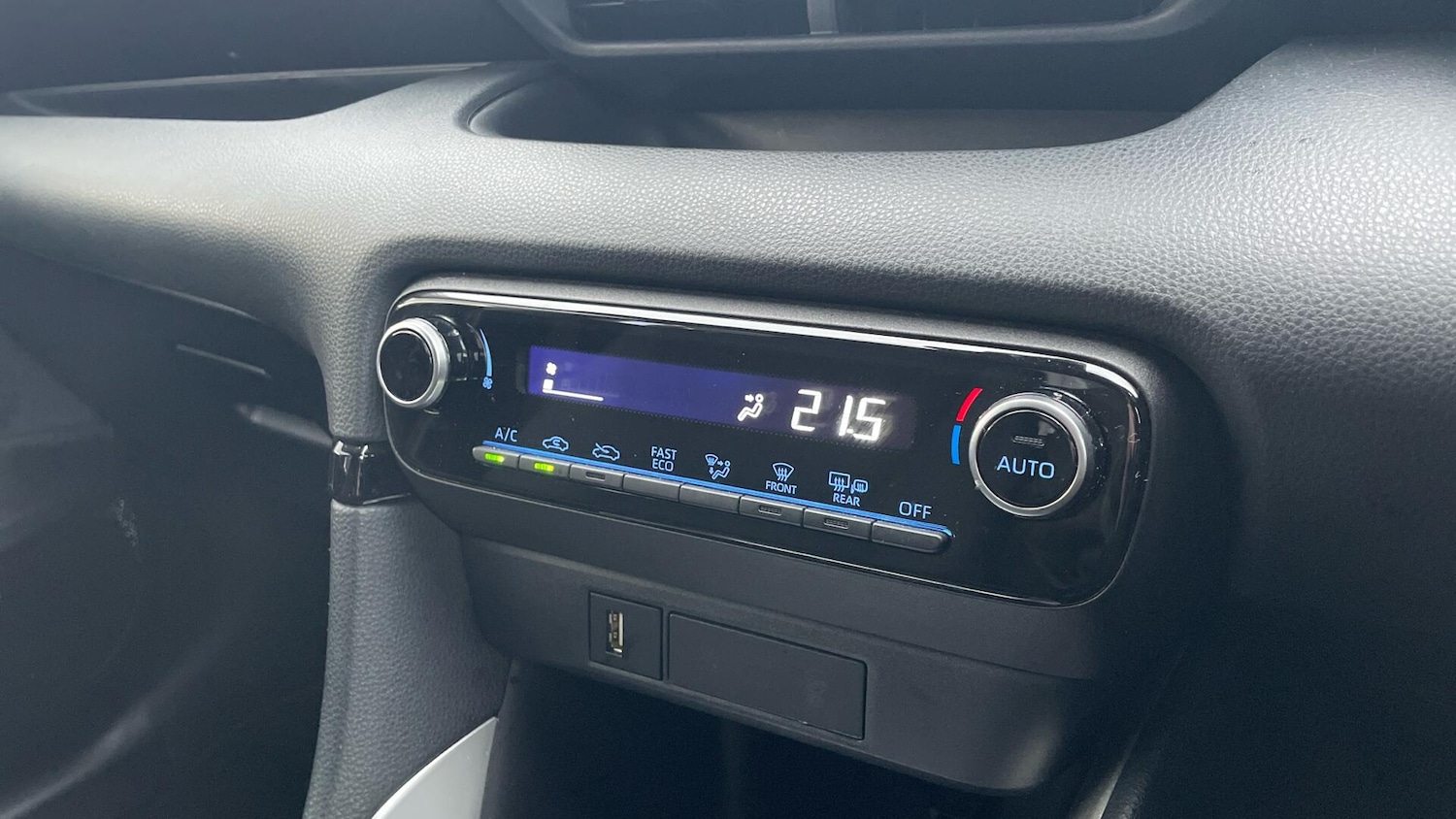 Used Toyota Yaris for sale - 77808631: Photo 47